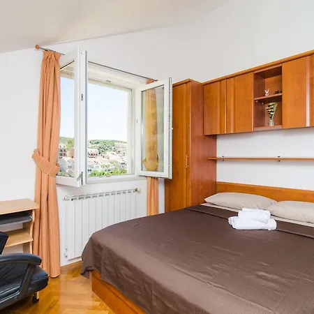 Feel Phili Apartment