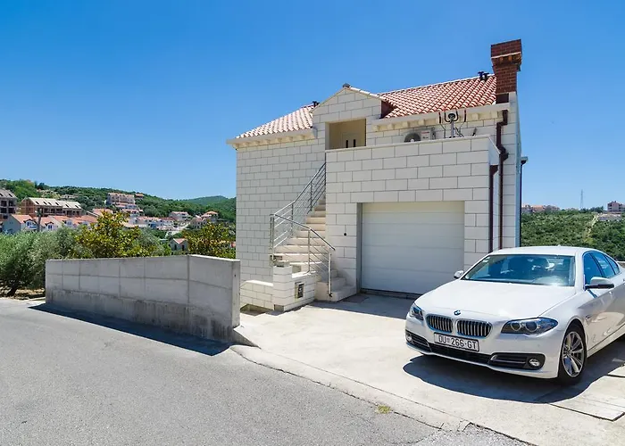 Apartment Feel Phili *